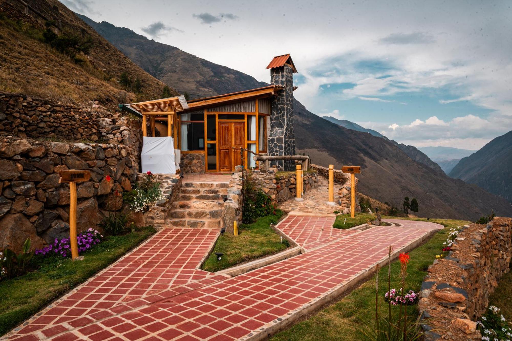 Stardomelodge Ollantaytambo Exterior photo